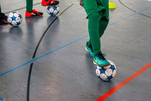 传奇奥斯卡满血复活看海港亚冠 球迷喊队危 ！速归！